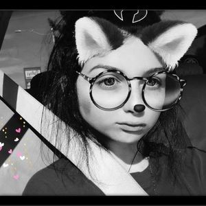 Meet your Posher, Mae